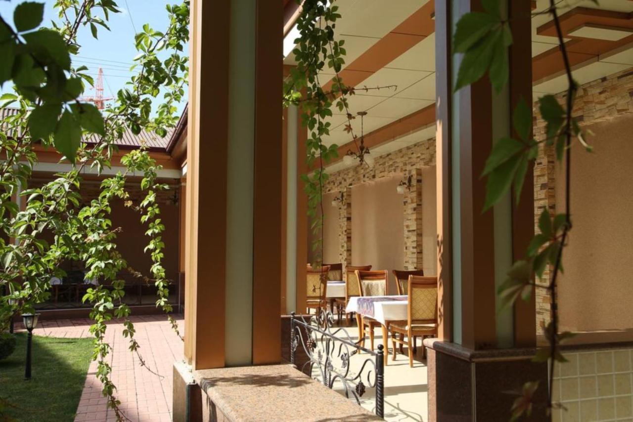 Grand Nur Hotel Tachkent Extérieur photo