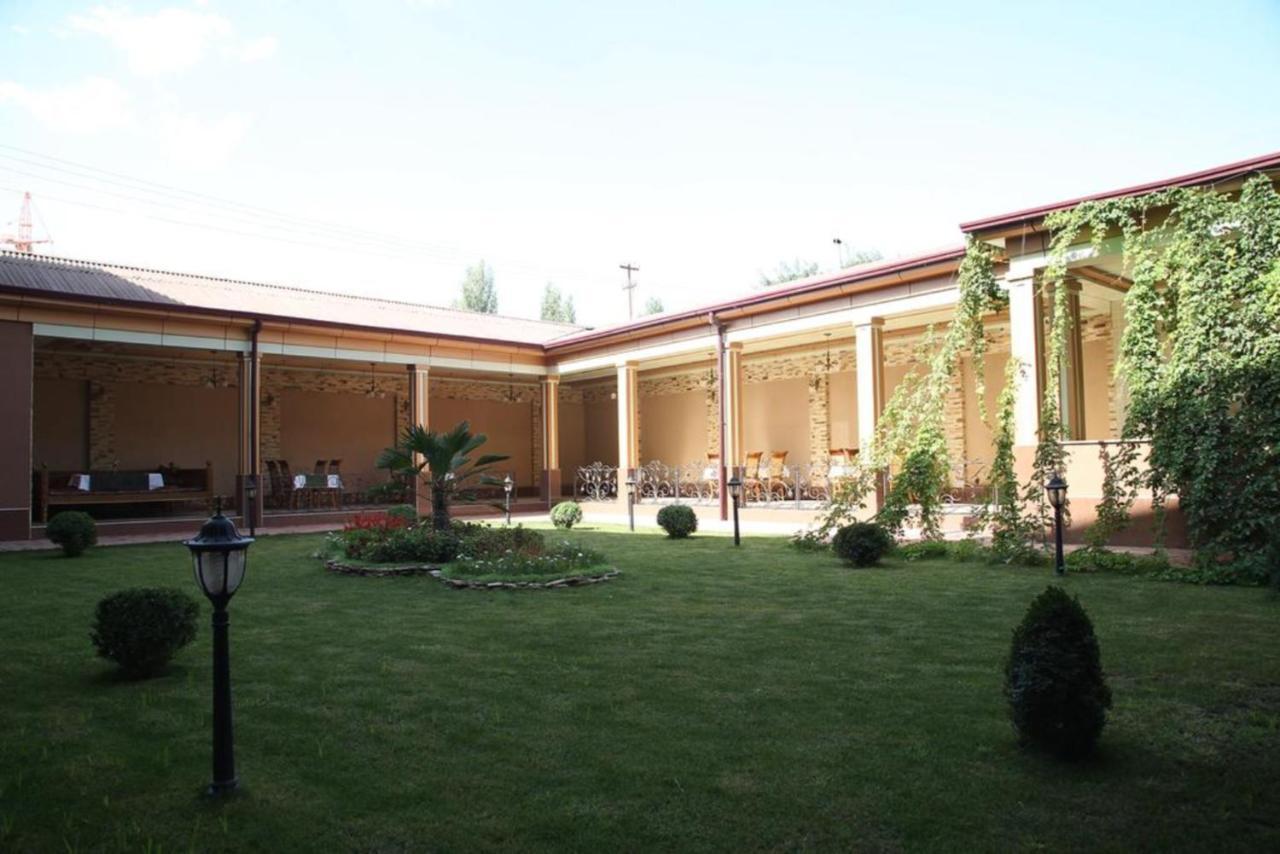 Grand Nur Hotel Tachkent Extérieur photo