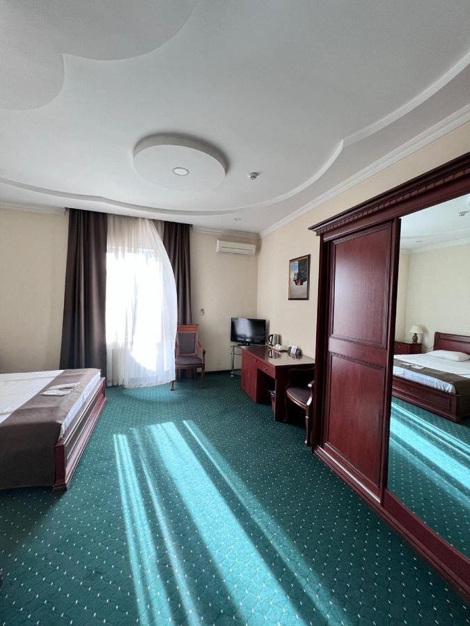 Grand Nur Hotel Tachkent Extérieur photo