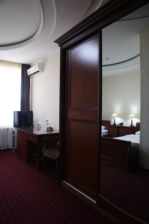 Grand Nur Hotel Tachkent Extérieur photo